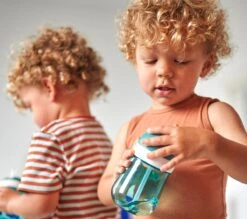 Mepal Mio – Rietjesbeker 300 Ml – Gegarandeerd Lekvrij – Deep Turquoise – Ideaal Voor Onderweg – Drinkbeker Kinderen -Gezinswaren Verkoop 1200x1062 2