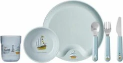 Mepal Mio – Kinderservies Set 6-delig – Bestaat Uit Een Bord, Schaaltje, Glas En Bestek – Sailors Bay - Licht In Gewicht – Kan Tegen Een Stootje -Gezinswaren Verkoop 1200x623