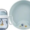 Mepal Mio – Babyservies 3-delig – Bestaat Uit Een Oefenbord, Antilekbeker En Oefenlepel – Sailors Bay – Licht In Gewicht – Kan Tegen Een Stootje -Gezinswaren Verkoop 1200x721