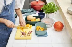 Mepal – Multikom Cirqula Rechthoekig 1000 Ml – Mag In De Vriezer, Magnetron En Vaatwasser – Nordic Green – Geschikt Als Meal Prep Bakje -Gezinswaren Verkoop 1200x792 4