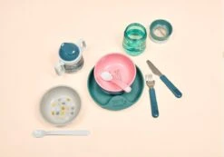 Mepal Mio – 360° Oefenbeker 300 Ml – Stimuleert Het Zelf Drinken – Deep Turquoise – Kan Tegen Een Stootje – Drinkbeker Kinderen – Lekvrije Beker 15 Mepal Mio – 360° Oefenbeker 300 Ml – Stimuleert Het Zelf Drinken – Deep Turquoise – Kan Tegen Een Stootje – Drinkbeker Kinderen – Lekvrije Beker -Gezinswaren Verkoop 1200x842 2