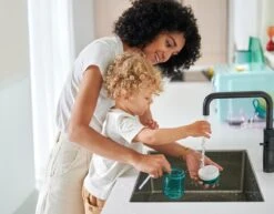 Mepal Mio – Rietjesbeker 300 Ml – Gegarandeerd Lekvrij – Deep Blue – Ideaal Voor Onderweg – Drinkbeker Kinderen 15 Mepal Mio – Rietjesbeker 300 Ml – Gegarandeerd Lekvrij – Deep Blue – Ideaal Voor Onderweg – Drinkbeker Kinderen -Gezinswaren Verkoop 1200x936 2